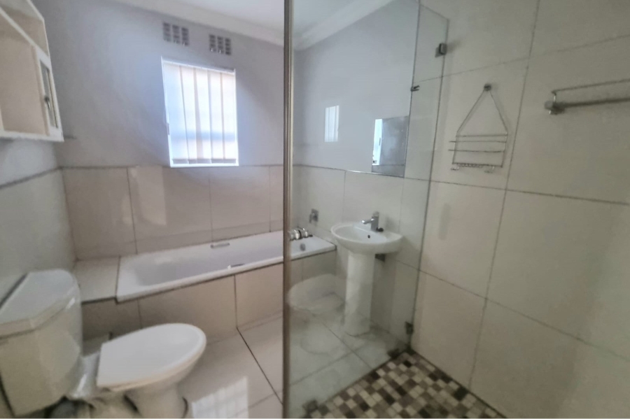 To Let 2 Bedroom Property for Rent in Berea Eastern Cape